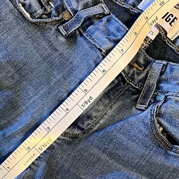 Paige Jeans Verdugo Ankle Skinny Light Wash.  Size 25 - Picture 6 of 7